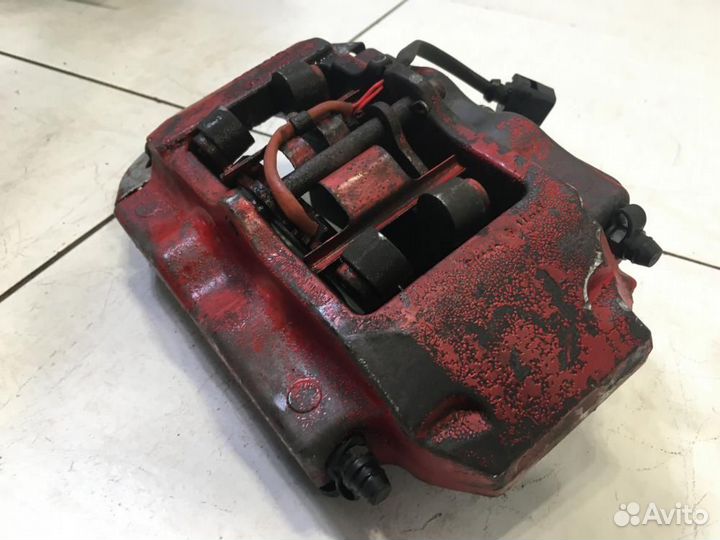 Суппорт задний левый Audi Q7 4LB