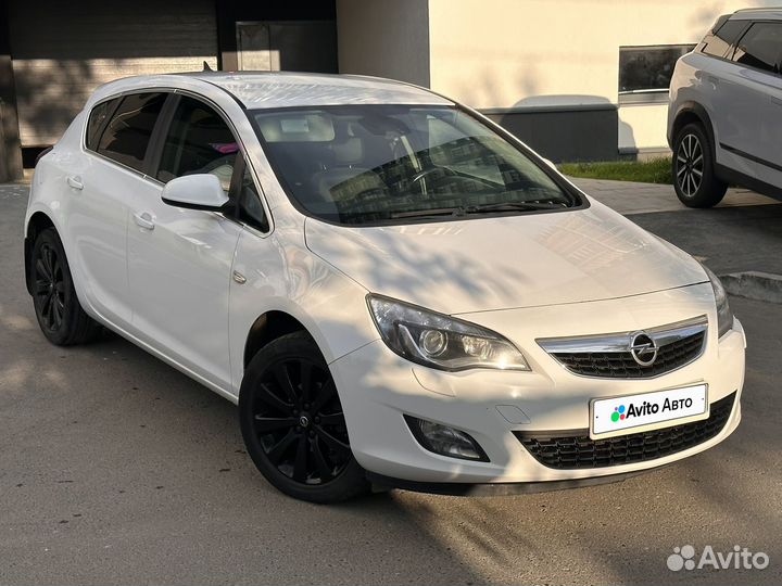 Opel Astra 1.4 AT, 2011, 184 000 км