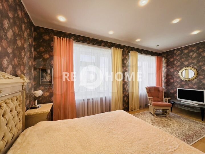 3-к. квартира, 116,1 м², 10/16 эт.