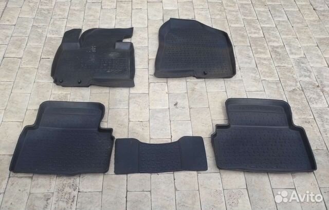 Автомобильные коврики резиновые
