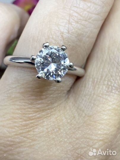 Кольцо с бриллиантом 0.67 карат 5/7