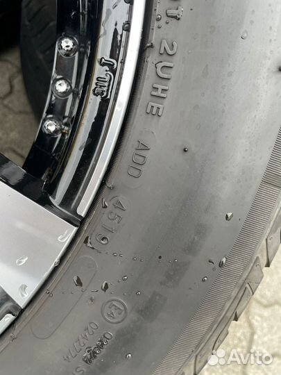 Комплект колес R20 на Toyota LC200