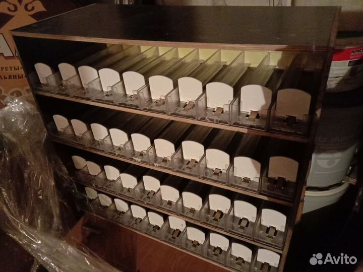 Шкаф для продажи сигарет/ табачный шкаф
