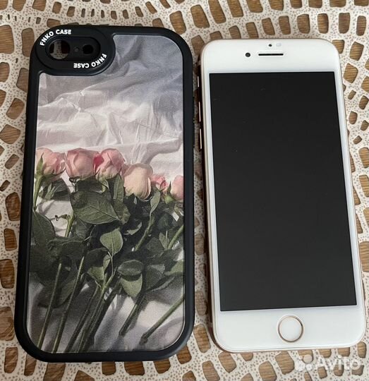 iPhone 8, 64 ГБ