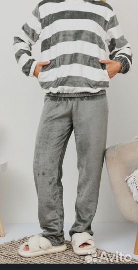 Спортивный костюм женский