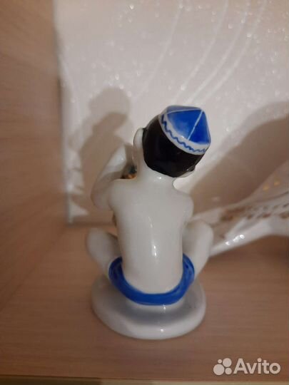 Клееная фигурка Мальчик с виноградом