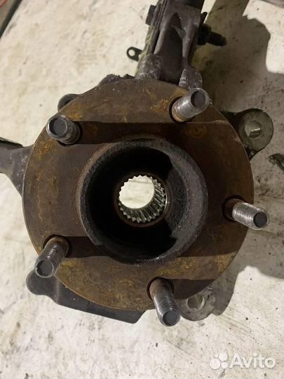 Ступица передняя chrysler Town Country 2001-2007