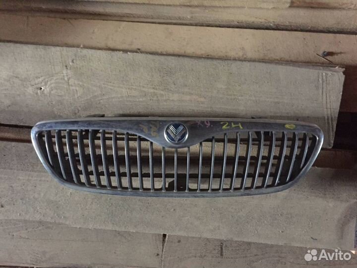 Решетка радиатора Mazda Xedos 9