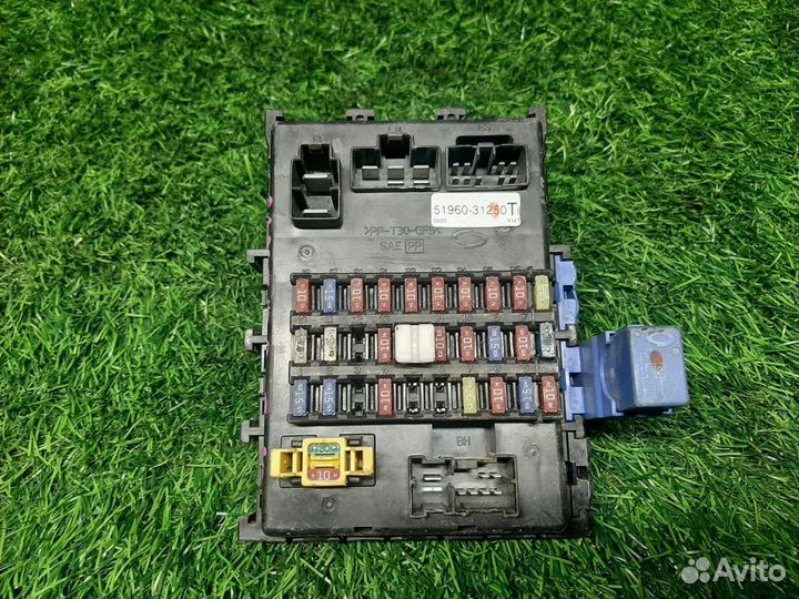 Блок предохранителей Nissan Almera Classic B10