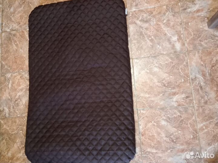 Лежанка для собак