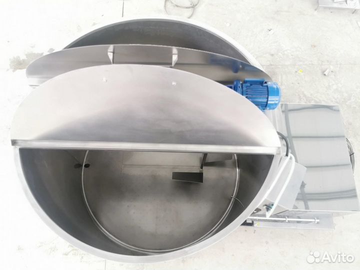 Охладитель молока 1500л вертикальный