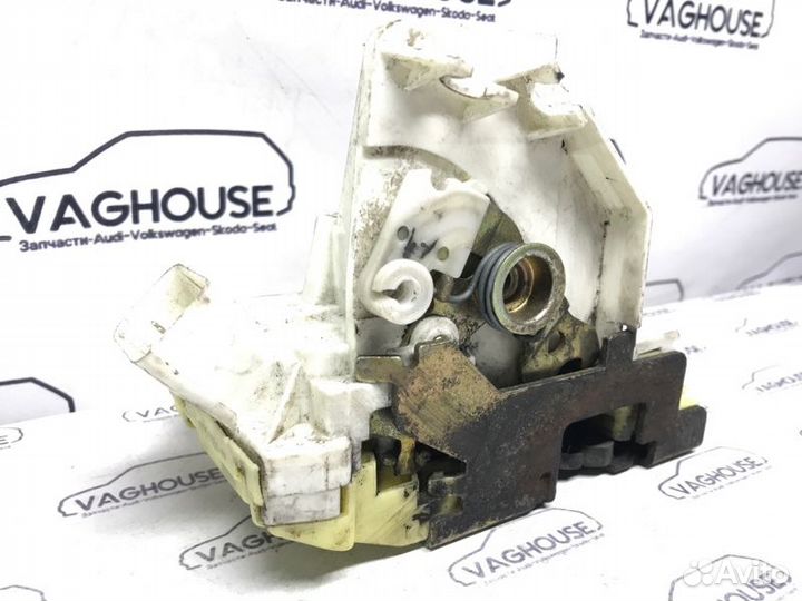 Замок двери задний правый Ford Focus MK 1 1999