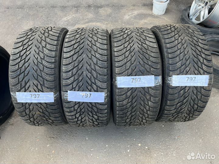 Nokian Tyres Hakkapeliitta R3 SUV 285/40 R21 109T