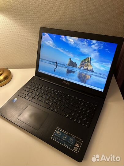 Ноутбук asus X553M