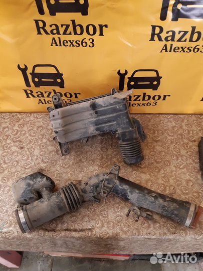 Корпус воздушного фильтра Suzuki Vitara 1.6 L 1997