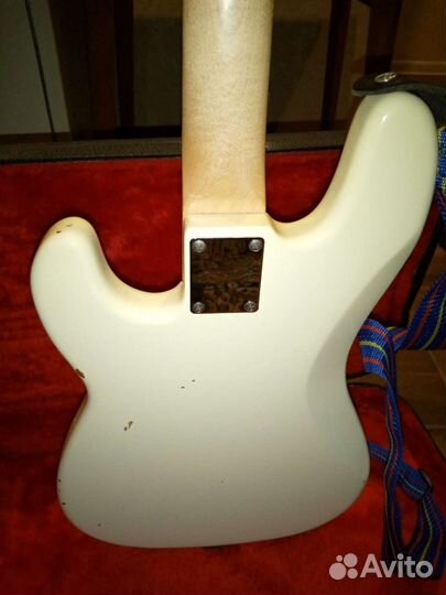 Бас гитара Fender Square