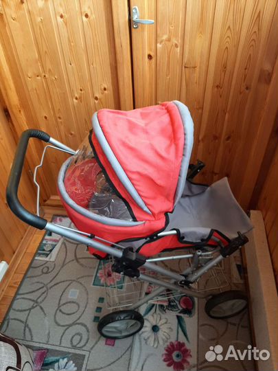 Коляска для кукол