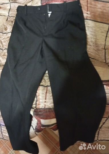 Рубашка чёрная праздничная, брюки черные