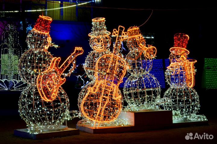 Новогодний светодиодный Снеговик уличный в наличии