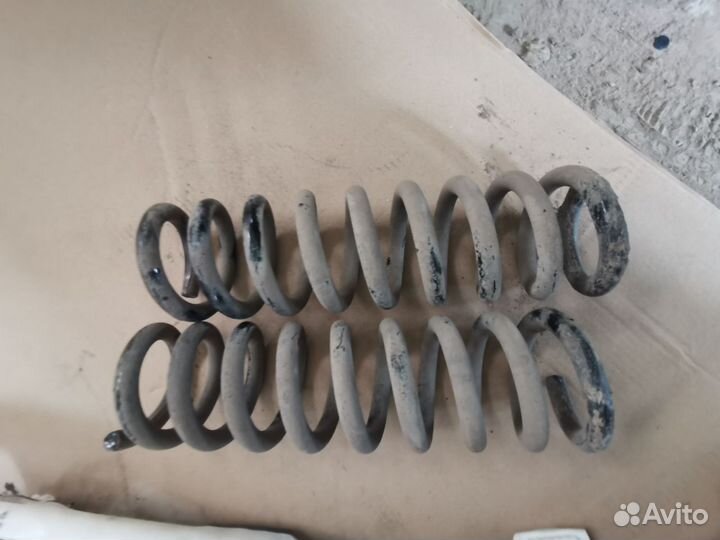 Пружина задняя Mercedes GLK X204 рестайлинг 2013