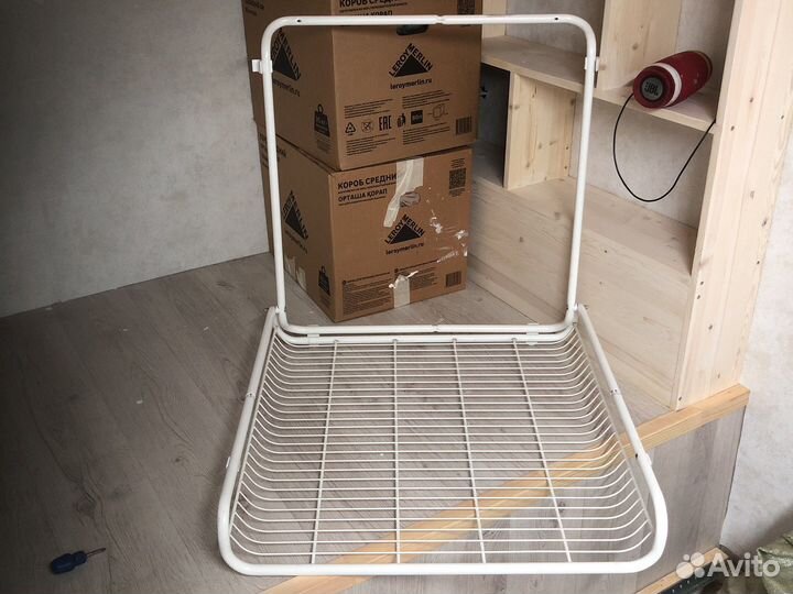 Настенный пеленальный стол