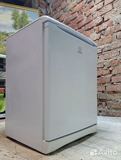 Холодильник компактный indesit 100x60x60см