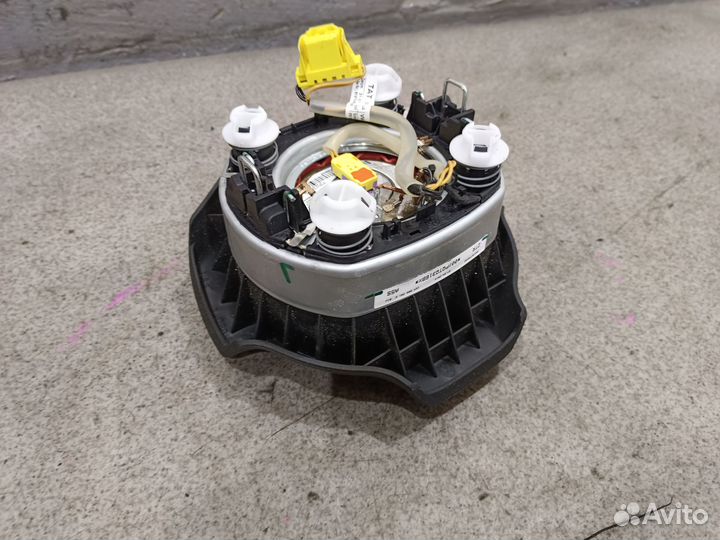 Подушка безопасности в руль для VW Jetta 6