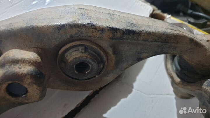 Передний правый рычаг mazda 6 gh