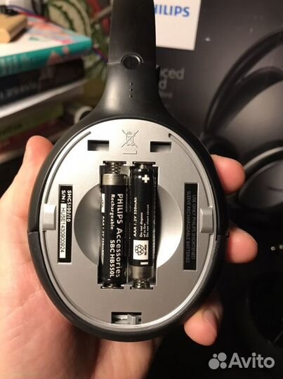 Беспроводные наушники Philips