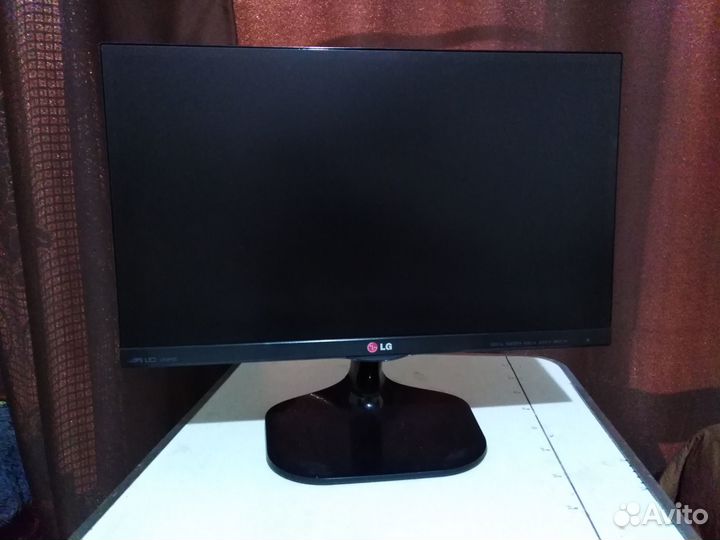 Монитор LG 22 MP65HQ-P