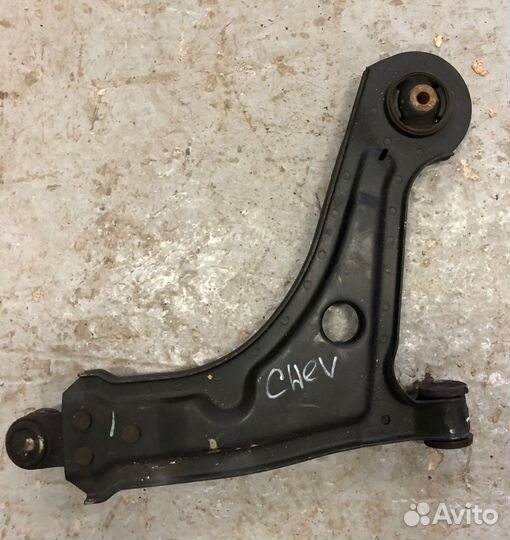 Рычаг передний левый Сhevrolet Lacetti