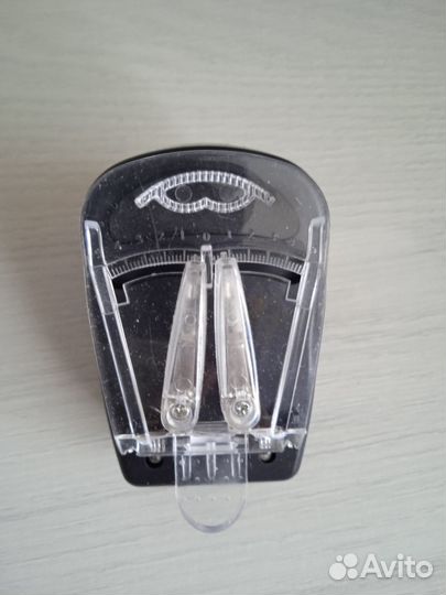 Универсальное зарядное устройство+ USB порт