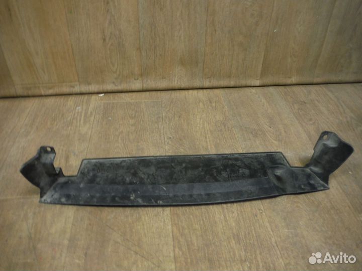 Дефлектор радиатора нижний Ford Fusion 2005