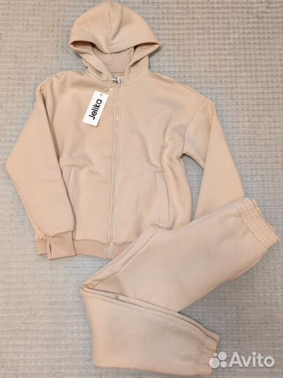 Теплый костюм на молнии на флисе 42,46,48