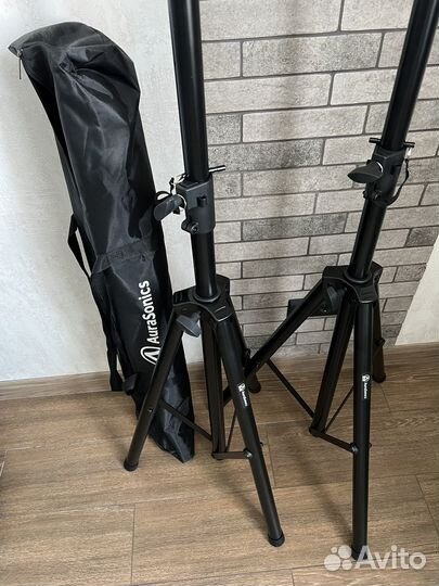 Стойки для акустики