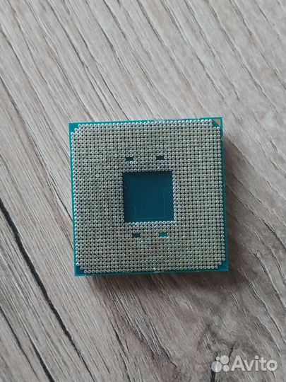 Процессор AMD ryzen 3 2200G