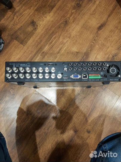 Продам Б/У 16-ти канальный видеорегистратор