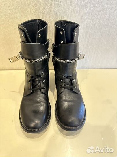 Бртинки Liu jo