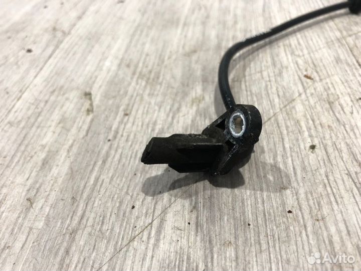 Датчик abs задний правый Лада Ларгус 21129 2019