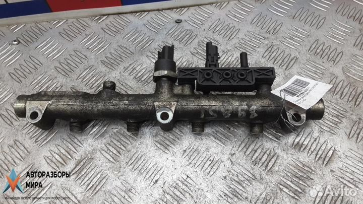 Топливная рампа Peugeot 807 2003