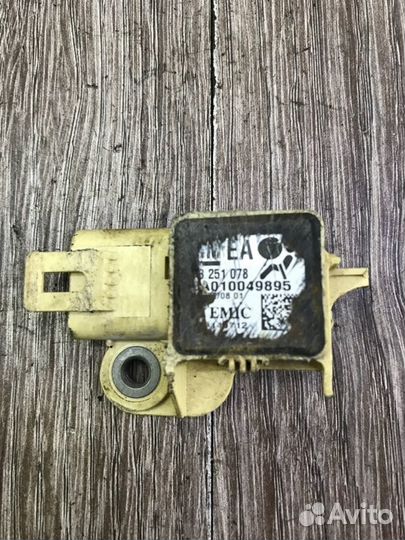 Датчик удара Opel Astra H
