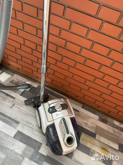 Пылесос Vitek