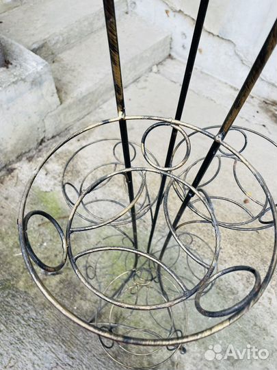 Подставка для цветов напольная металлическая