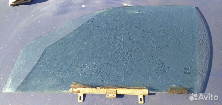 Боковое стекло Passat B3