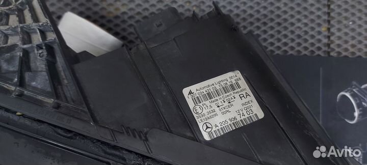 Фара правая mercedes w205