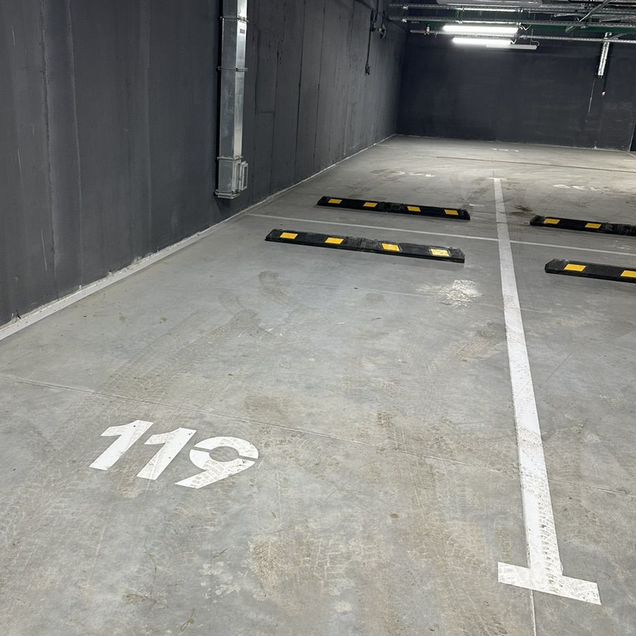 Машиноместо, 15 м²