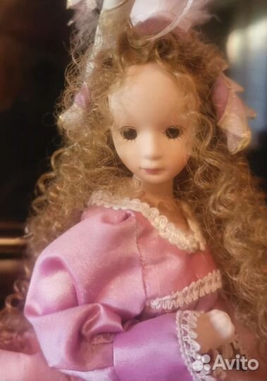 Светильник с куклой