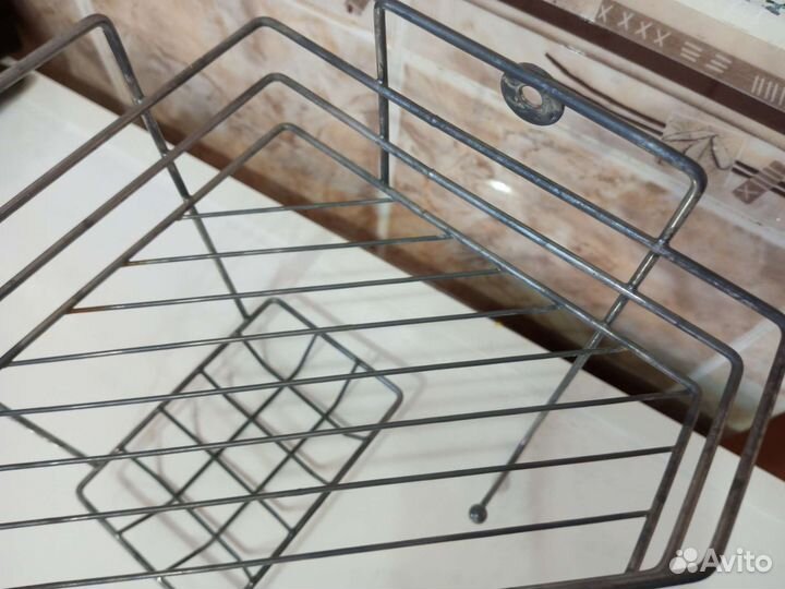 Угловая полка для ванной