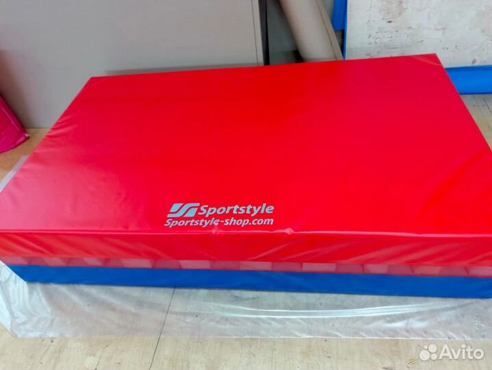 Мат страховочный 2,5*1,5м толщиной 50см