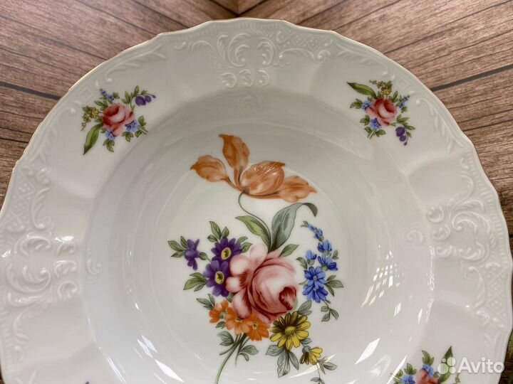 Набор глубоких тарелок 